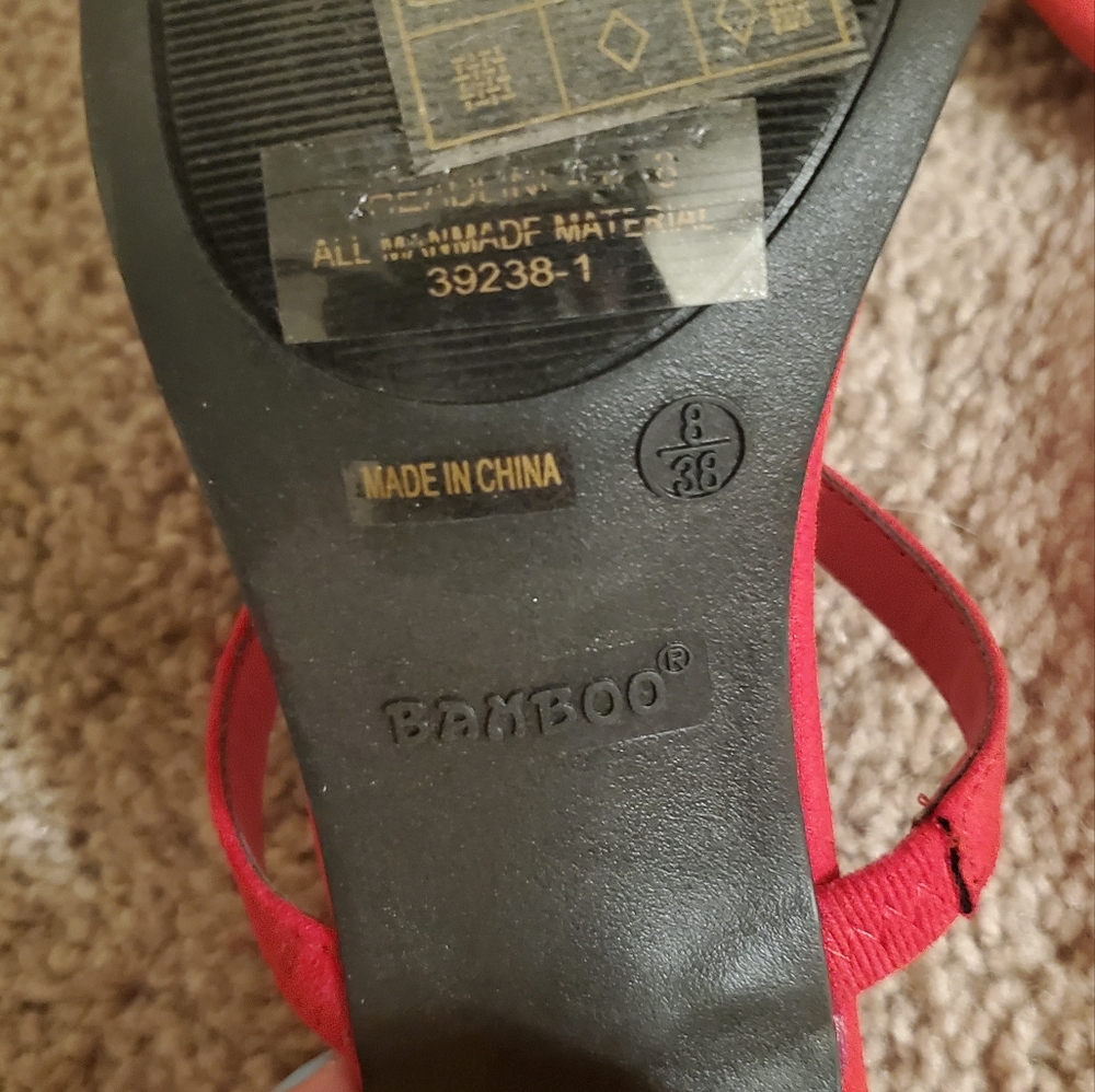 Heels - Picture 3 of 3